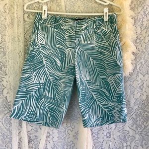 🐬🐳Talbots Bermuda Shorts 🐡🐠